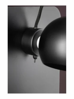 Ball USB -seinävalaisin