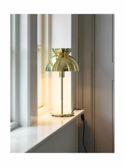 Butterfly-pöytävalaisin