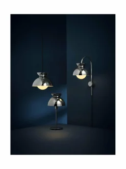 Butterfly-pöytävalaisin