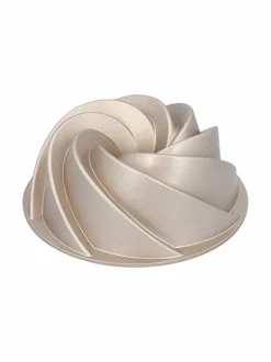 Contoura Novel Cake Tin -kakkuvuoka