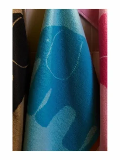 Elefantti Vapaa -käsipyyhe