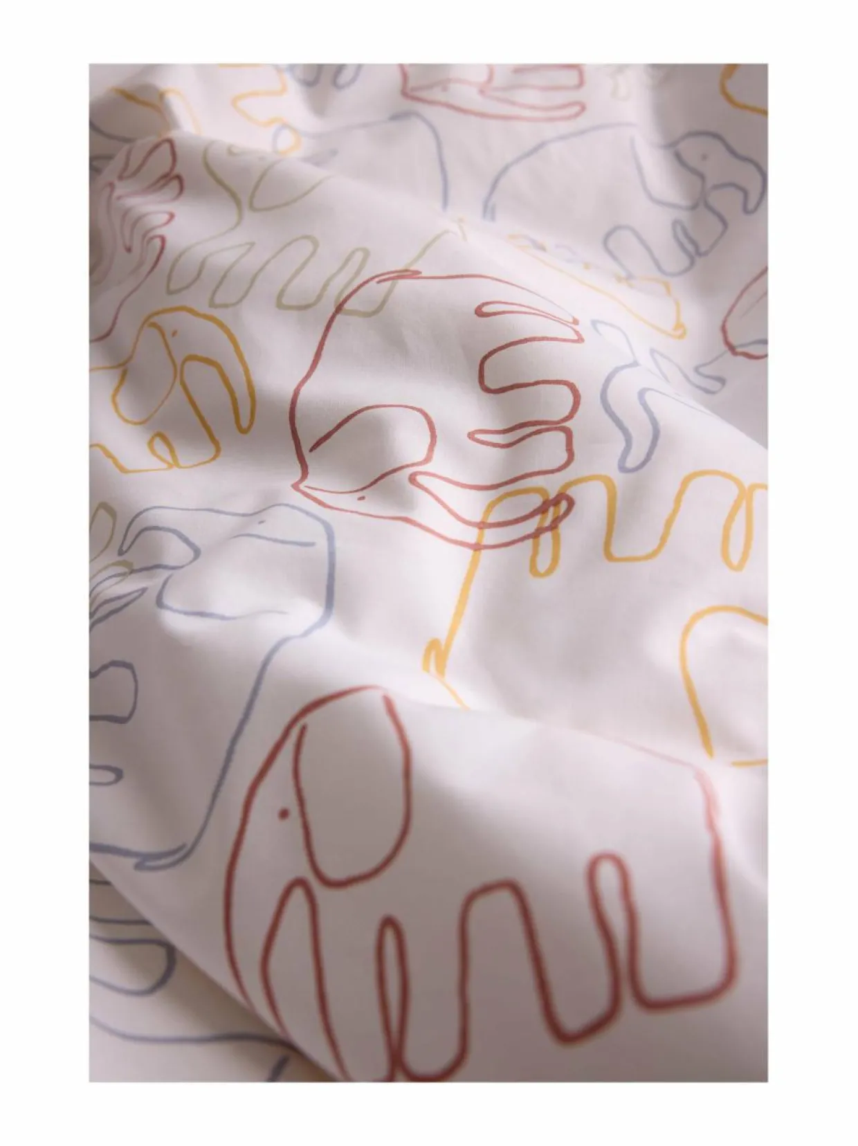 Elefantti Villi -vauvan pussilakanasetti 85 x 125 + 40 x 60 cm