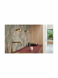 Grasp-seinävalaisin