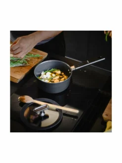 Hard Face -kasari kannella