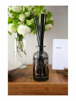 Irish Leather & Oud Luxury -diffuuseri 150 ml