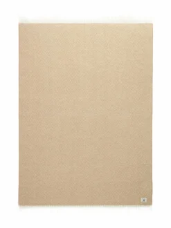 Kalanruotokuvioinen villainen torkkupeite