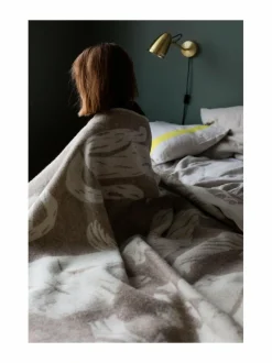 Kissanpäivät-villahuopa 130 x 180 cm