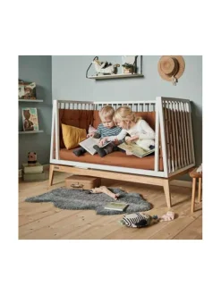 Leander Luna Pinnasänky muunnossarjalla 120x60cm - Valkoinen/Tammi