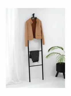 Linn Dressboy -vaateteline