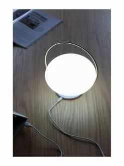 Orbit -kannettava valaisin 19,5 x 18,6 cm