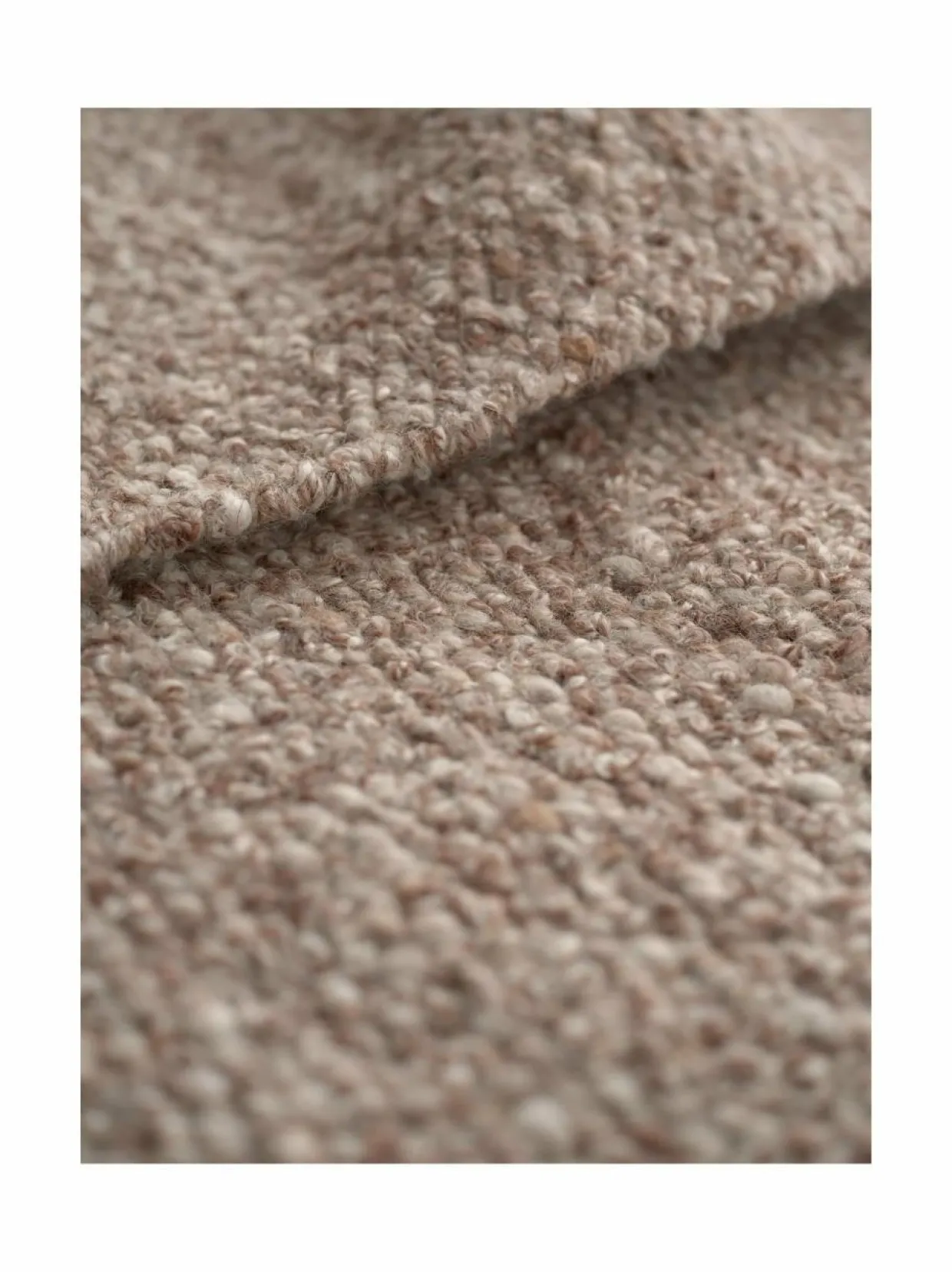 Peaceful Parity -villamatto 170 x 240 cm