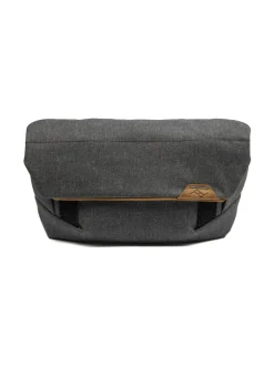 Peak Design Field Pouch V2 suojalaukku - Charcoal