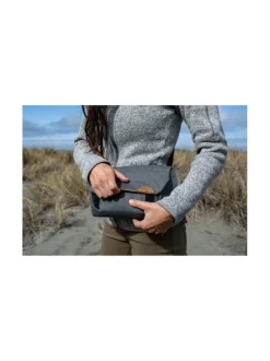 Peak Design Field Pouch V2 suojalaukku - Charcoal