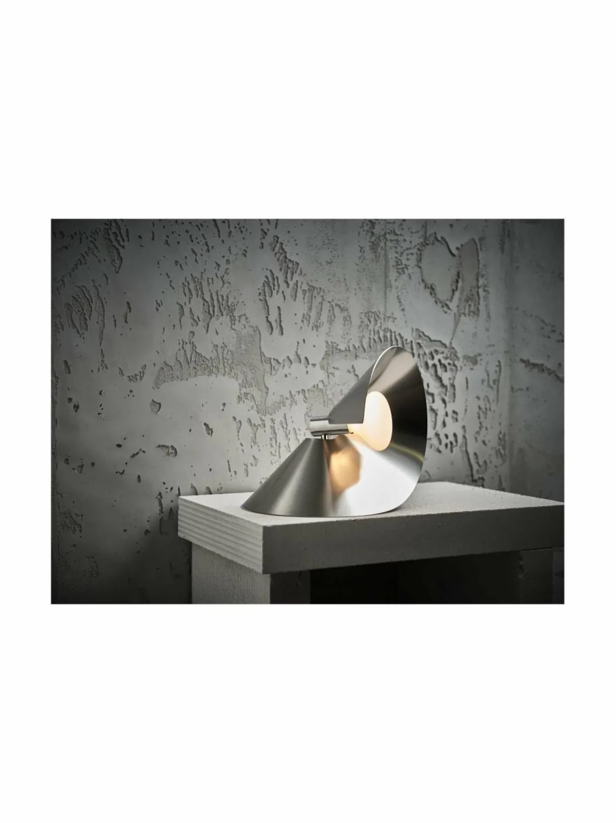 Peel-pöytävalaisin