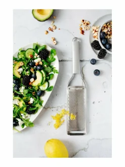 Professional Fine -raastin