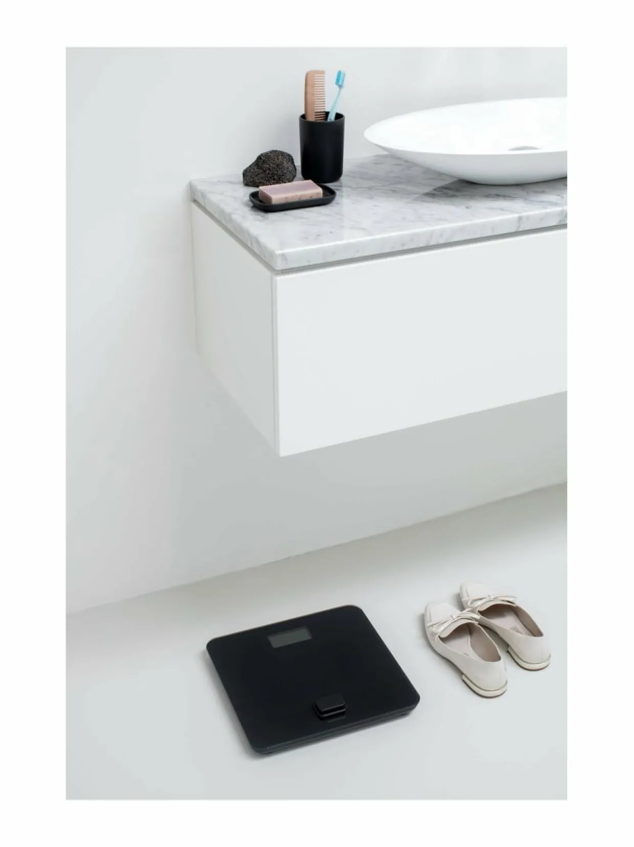 ReNew- henkilövaaka 30 x 30 x 4,3 cm