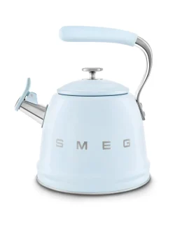 Smeg viheltävä vesipannu WKF01PB, pastellinsininen