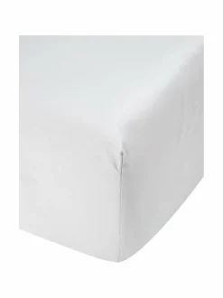 Suite-muotoonommeltu lakana