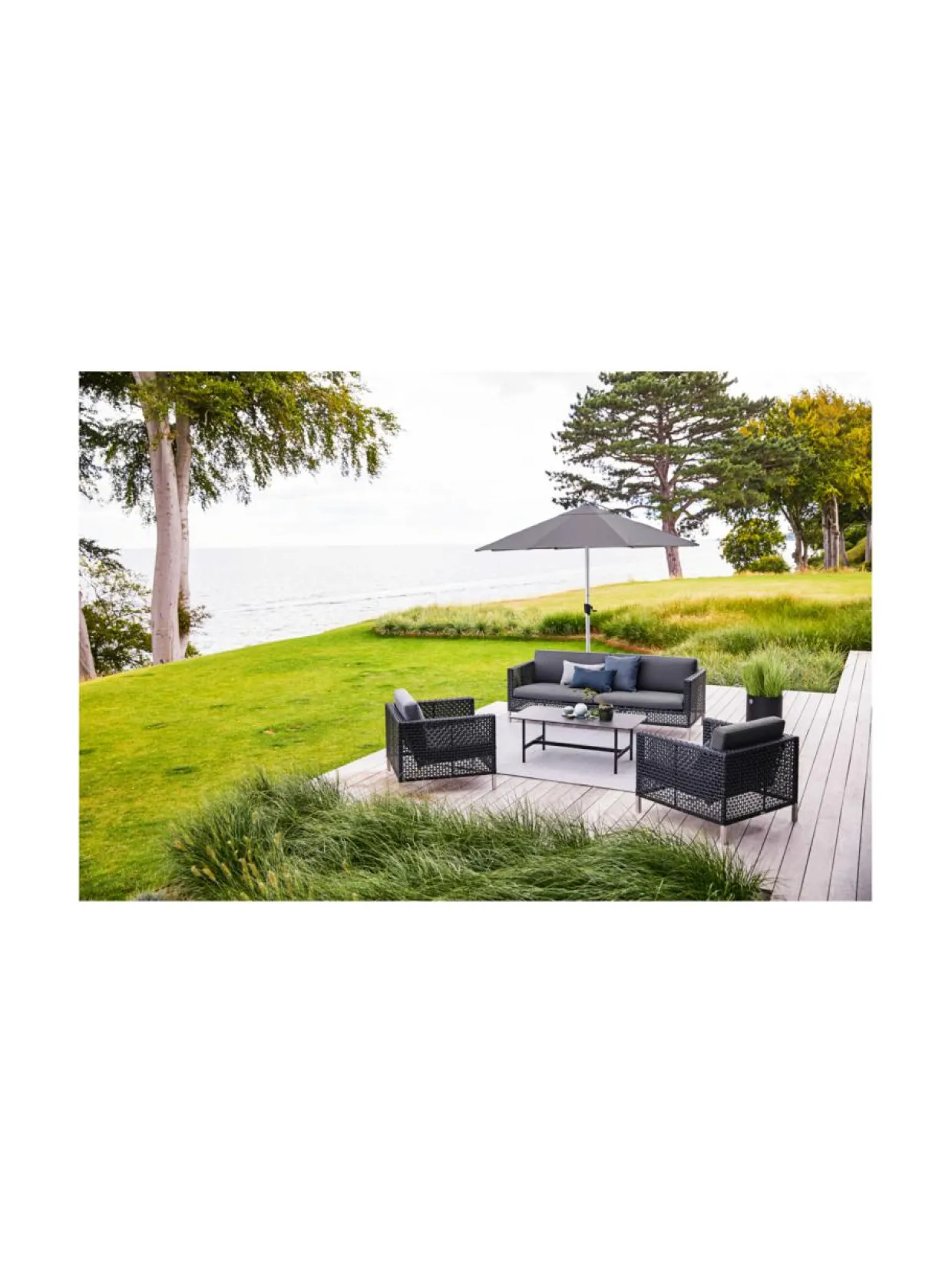 Sunshade- kallistettava aurinkovarjo