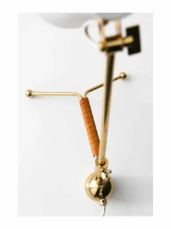 Tapio-pöytävalaisin