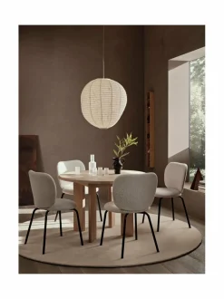 Tarn-puinen ruokapöytä