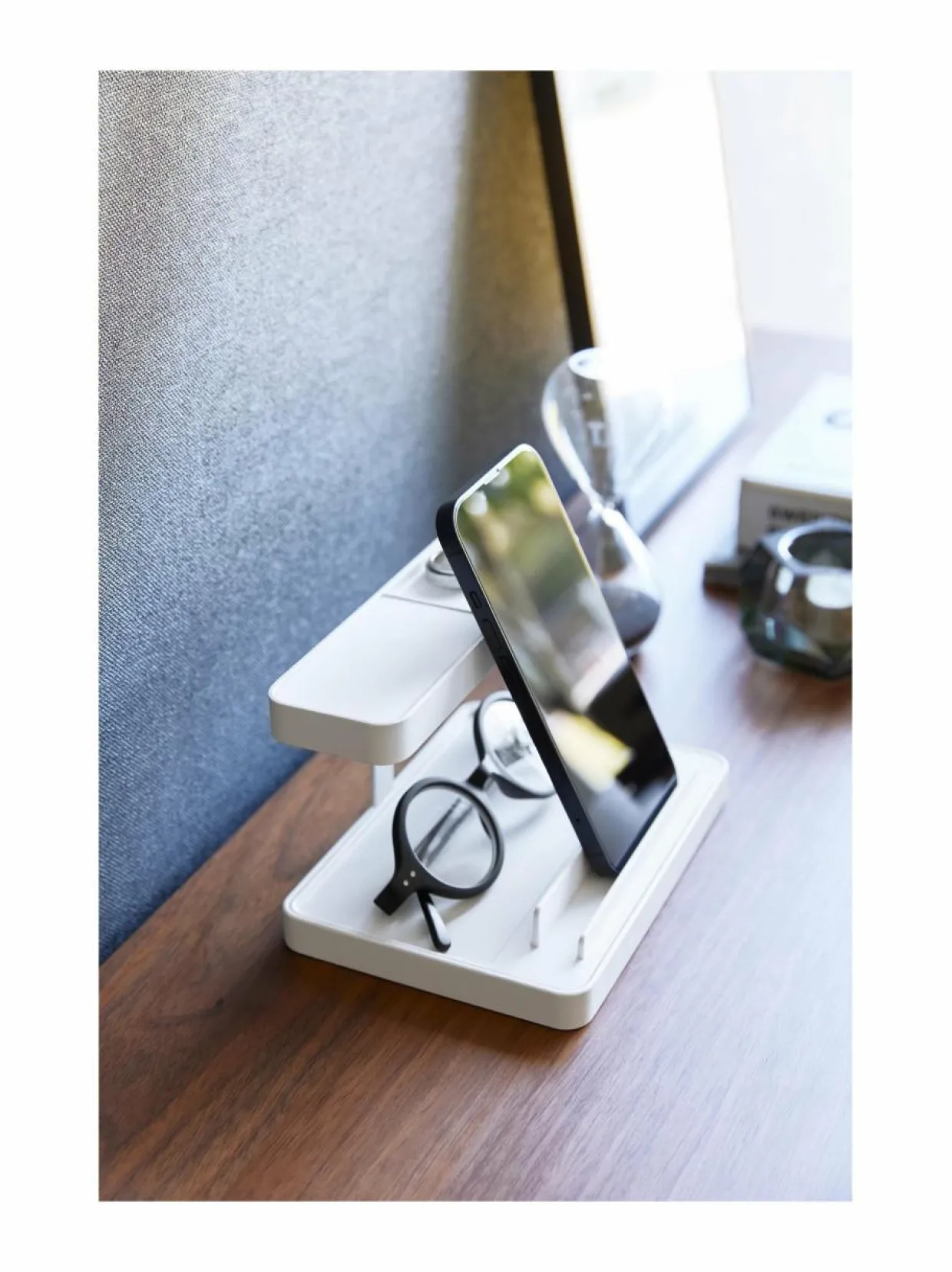 Tower Smartphone & Device -latausteline