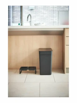 Tower-lemmikinruokalaatikko 25 l