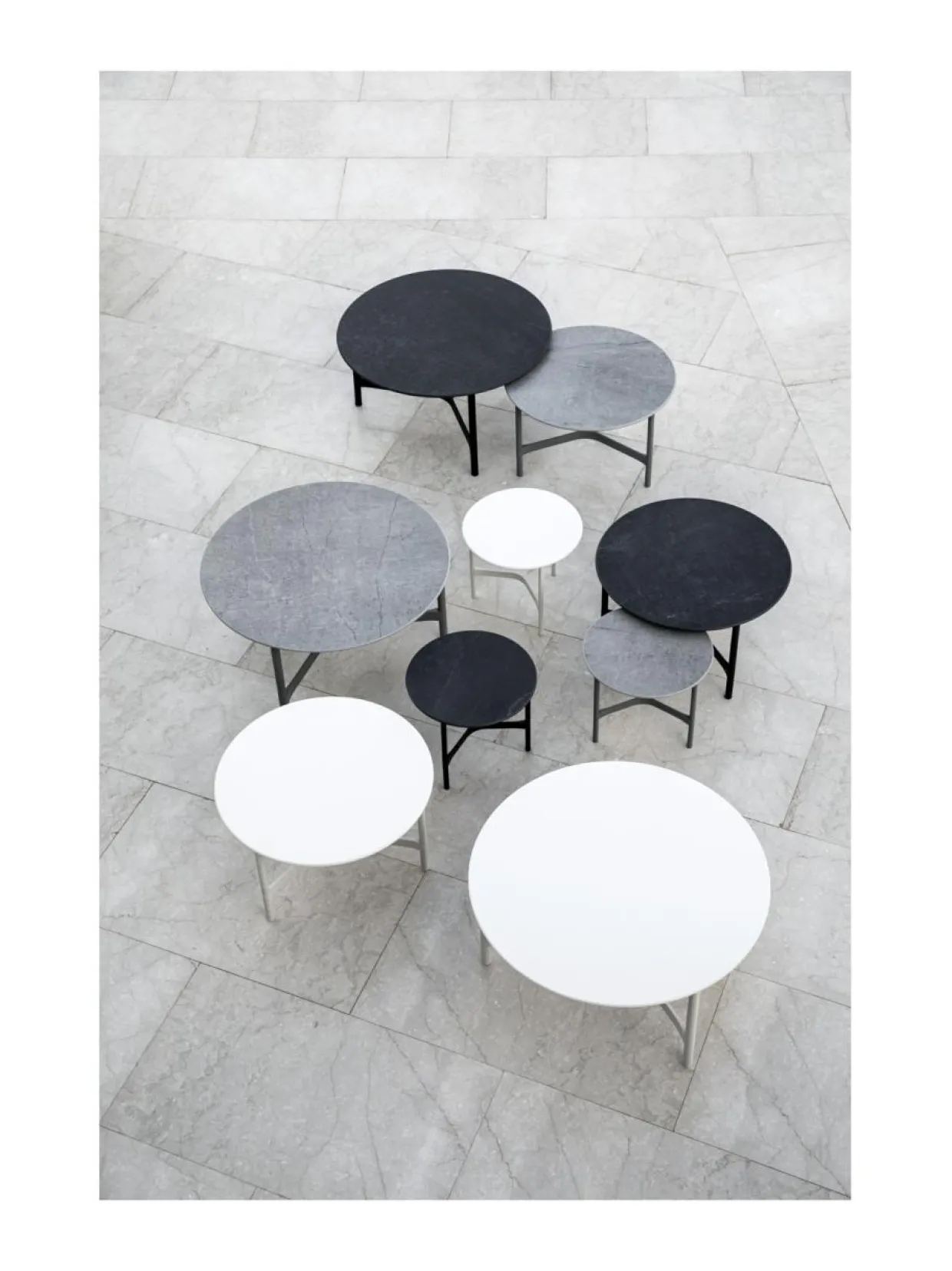 Twist -sohvapöytä 45 halk x 33 cm