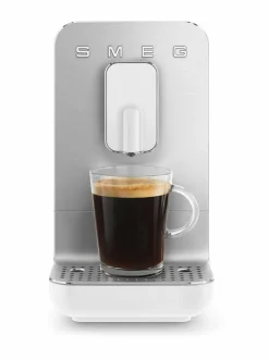 Täysautomaattinen kahvikone