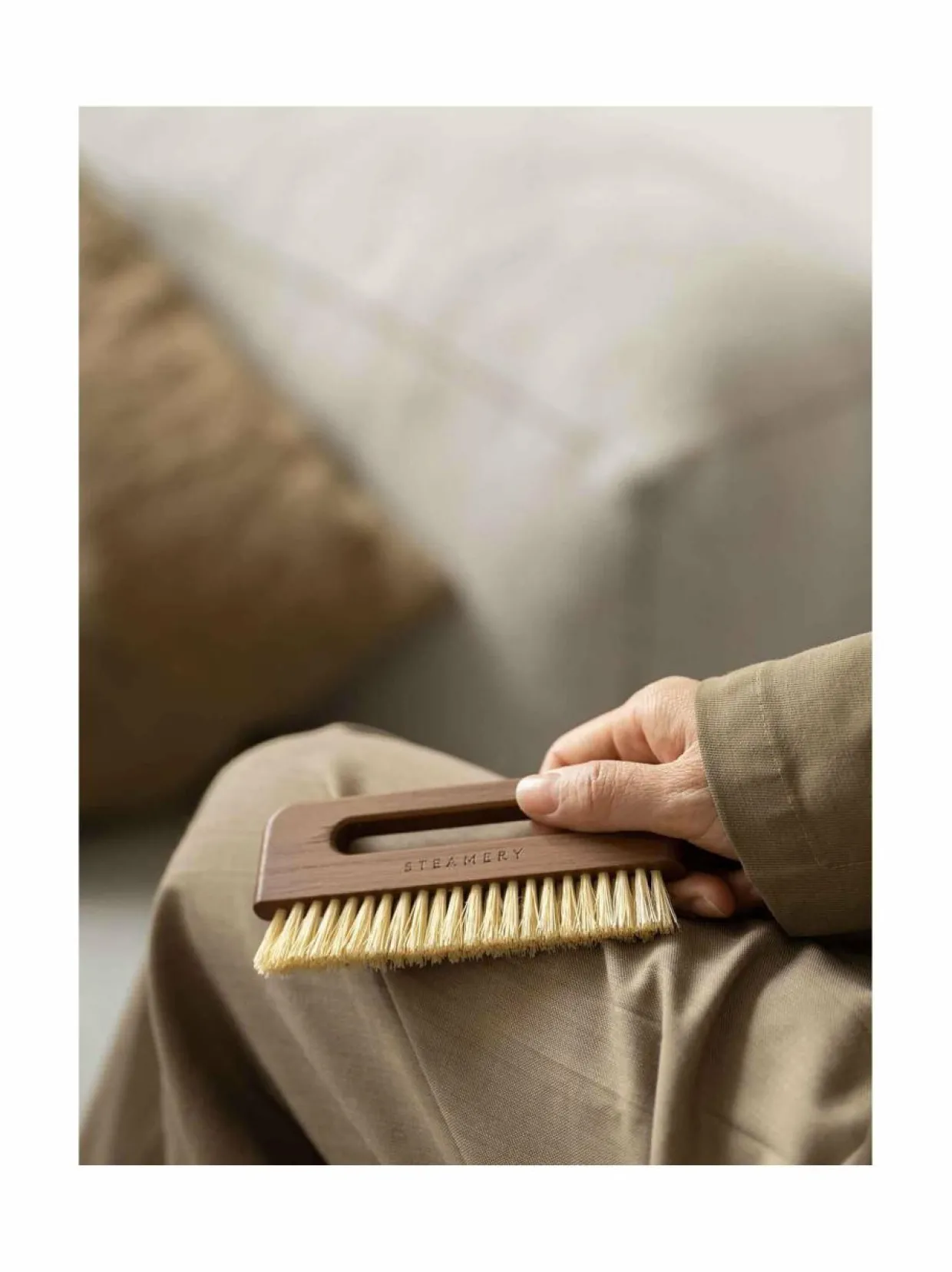 Vegan Pocket Brush -vaateharja