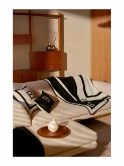 Velvet-pallokynttilä 12 cm