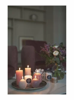 White Linen -tuoksukynttilä